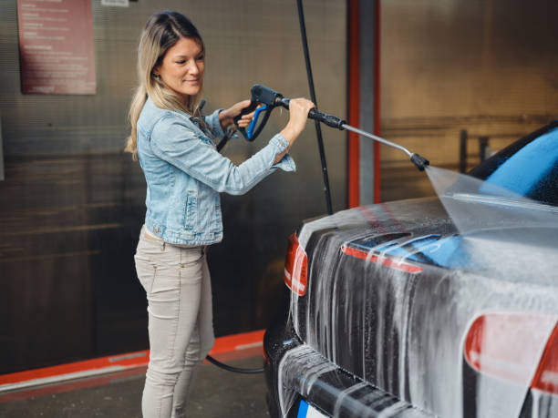 Best Roof Power Washing Services  in London, OH